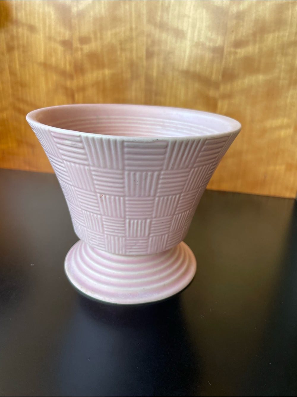 Vintage pink Shawnee Kenwood ceramic planter